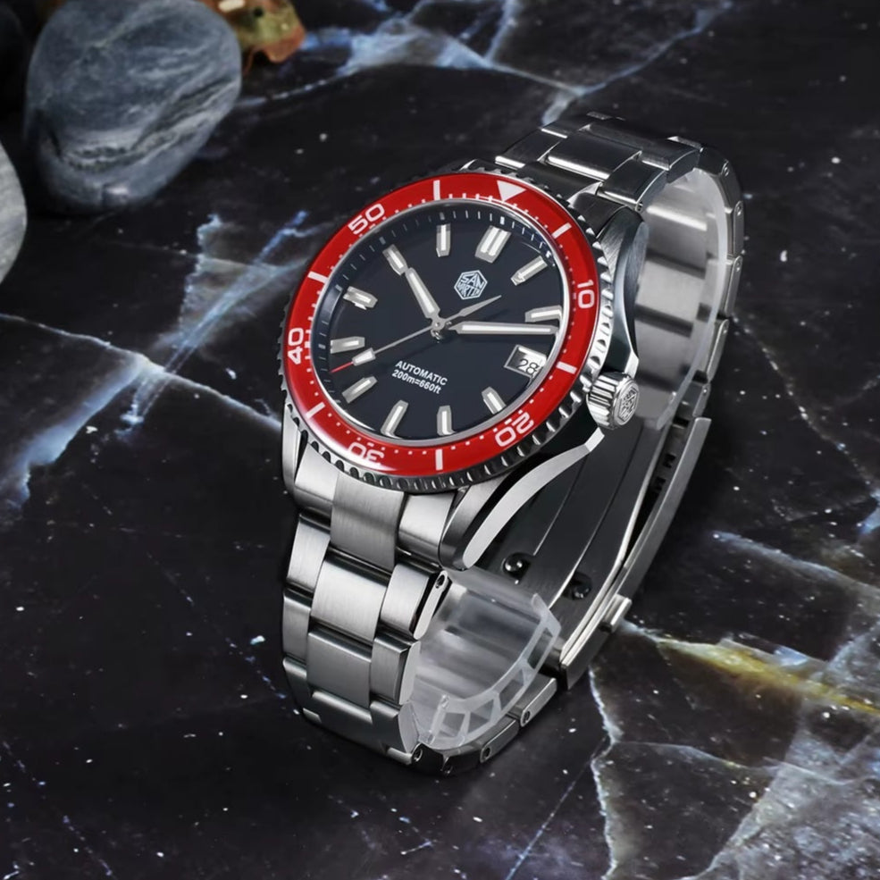San Martin SN0129 Dive Watch Black Display