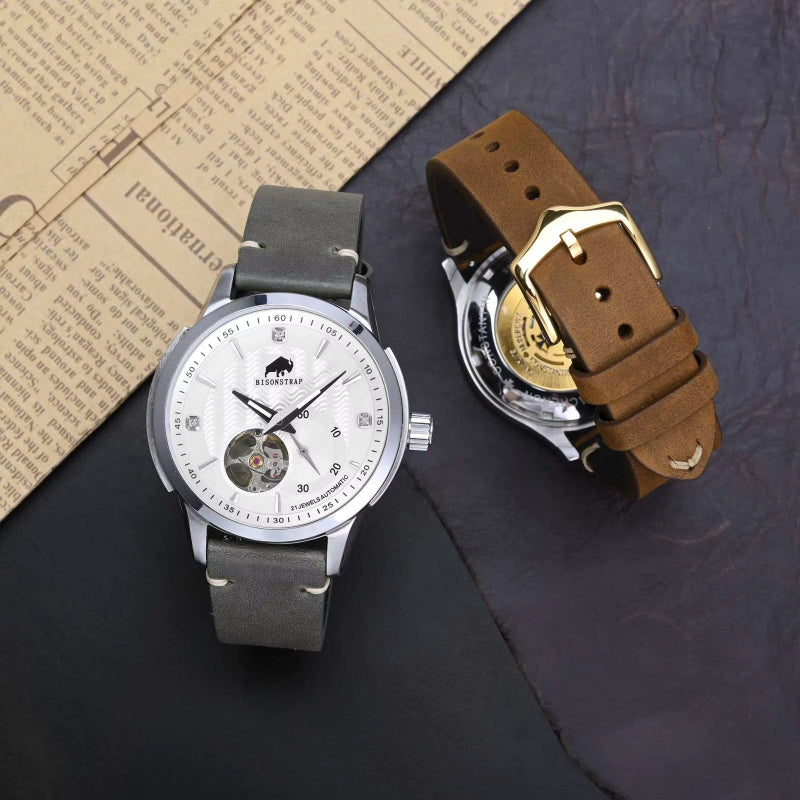 Anbeer Premium Military Style Leather Watch Strap on watch