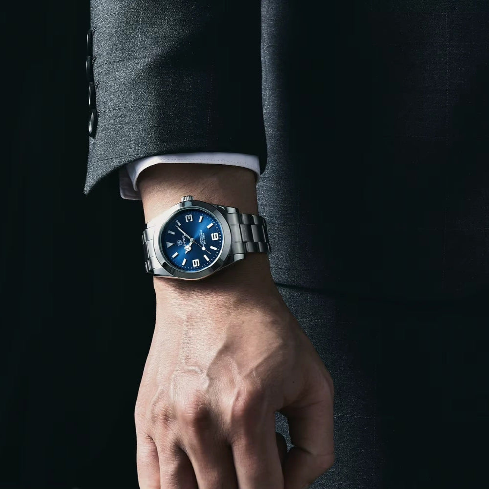 Benyar BY-5177 Field Watch blue on wrist