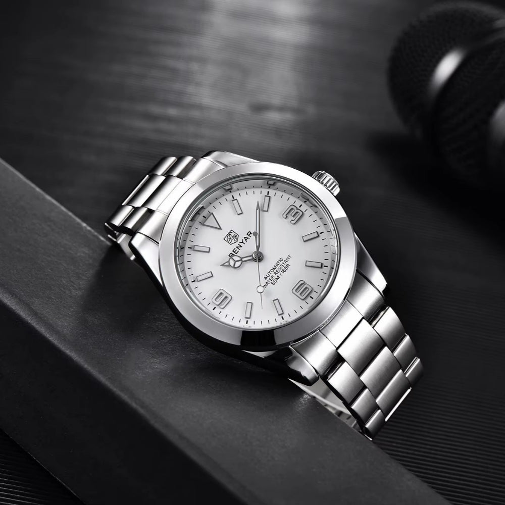 Benyar BY-5177 Field Watch white on desk