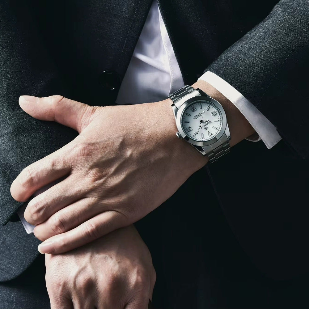Benyar BY-5177 Field Watch white on wrist